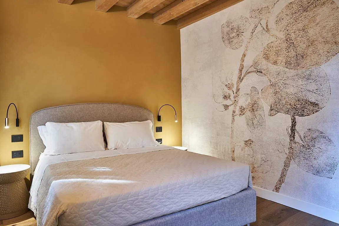 Locanda Delle Mercanzie Brescia 2*,