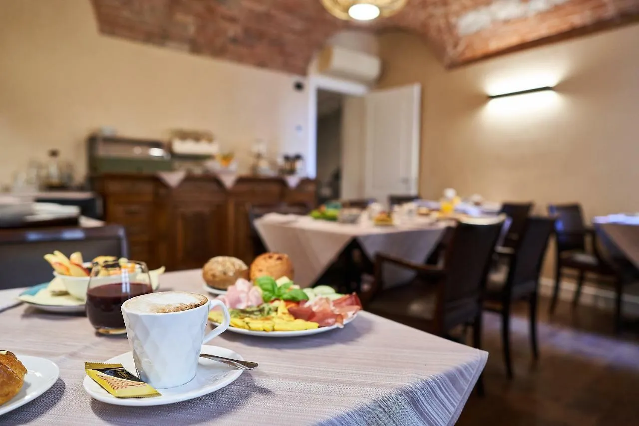 Locanda Delle Mercanzie Brescia 2*,